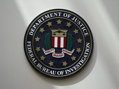 FBI debería limitar uso de datos de espionaje a extranjeros