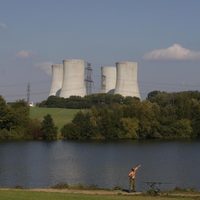 Tres compañías buscan construir reactor nuclear en la República Checa