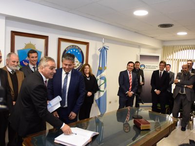 Omar Gutiérrez oficializó sus nominaciones para las vacantes en el TSJ