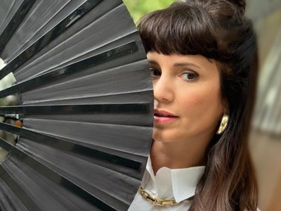 Son gustos: Griselda Siciliani lleva con estilo el look al que no muchas se animan