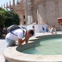 Mientras el frío polar golpea a Argentina, una ola de calor arrasa a Europa