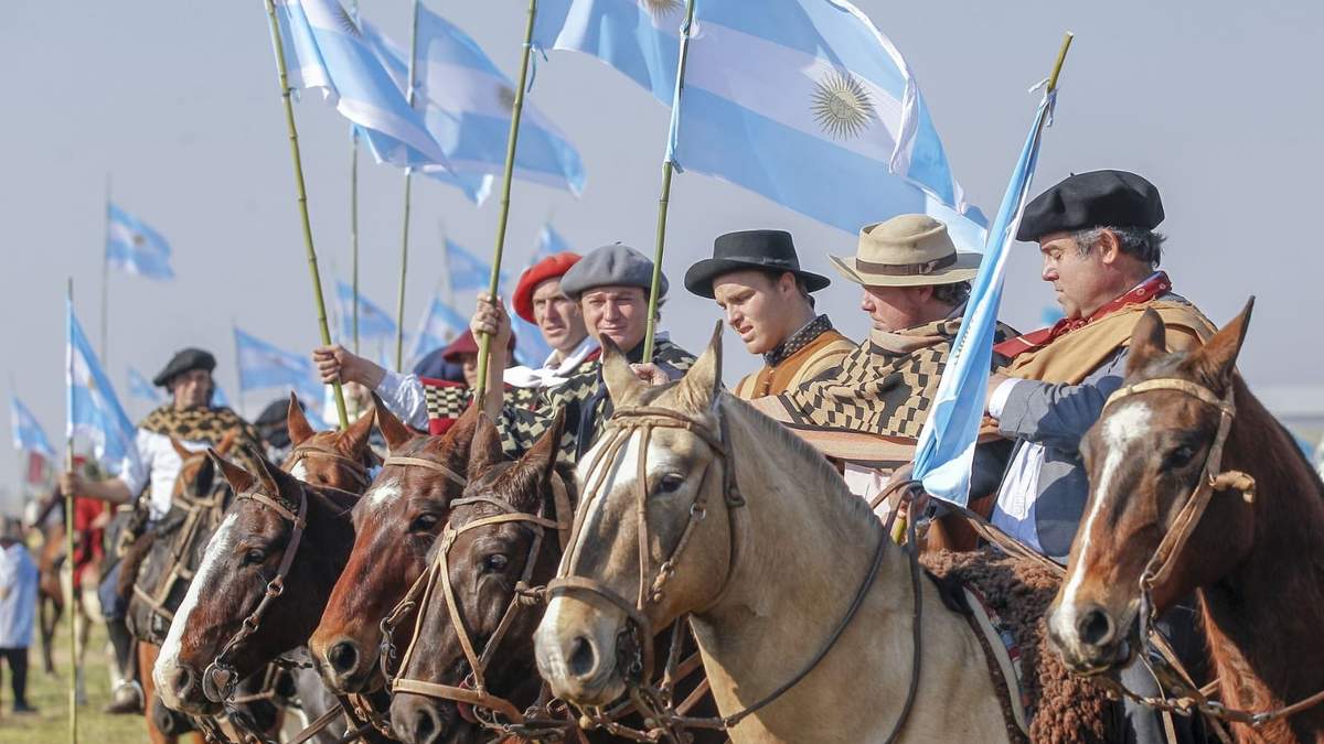 Gauchos en la protesta de San Nicolás. Fuente: (Twitter)
