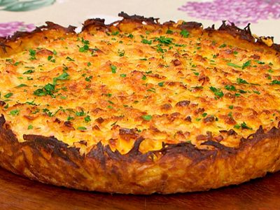 Tarta rápida de papa: una masa crujiente y un relleno de película, una recetaza para Semana Santa