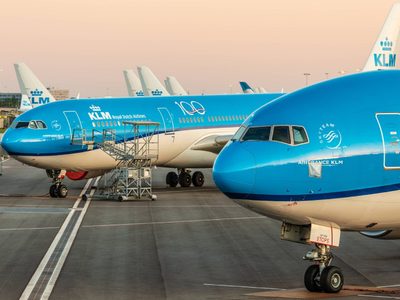 Atrapados en la pista: demoran a pasajeros provenientes de Sudáfrica en Ámsterdam