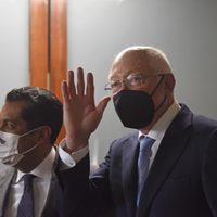 Ley de Industria Eléctrica “probablemente abrirá la puerta a litigios”: Ken Salazar