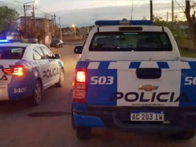Fuerte pelea en Plaza Huincul: tres heridos y custodia policial en dos viviendas