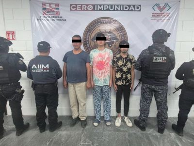 Detienen a tres por quemar un Oxxo y un vehículo en Chiapas tras la muerte de “El Mencho”