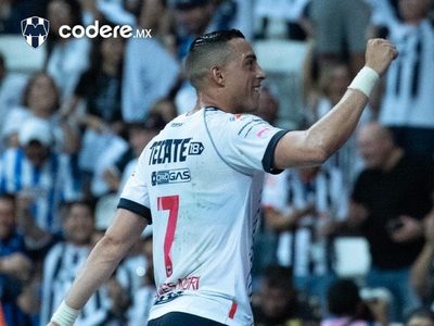 Monterrey golea a Cruz Azul y entra a las semifinales