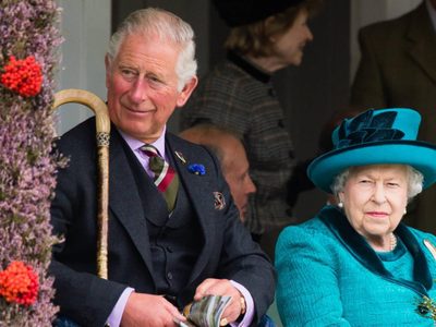 El gran gesto que tuvieron la Reina Isabel II y el príncipe Carlos con el príncipe Harry