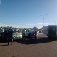 Trataron de robar elementos de una camioneta en la Isla 132 y terminaron detenidos