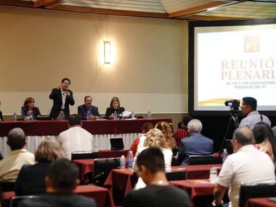 Mario Delgado pide al PT aprobar la reforma judicial “como un gran homenaje” a AMLO