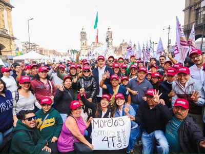 Acarrean a burócratas del Ejecutivo de Morelos y a personas beneficiarias a festejo de la 4T