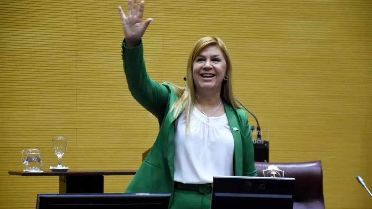 Gloria Ruiz en la legislatura
