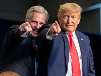 Trump se burla de DeSantis tras problemas en el anuncio de su candidatura