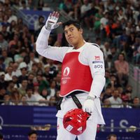 Carlos Sansores avanza a los cuartos de final de taekwondo en París 2024