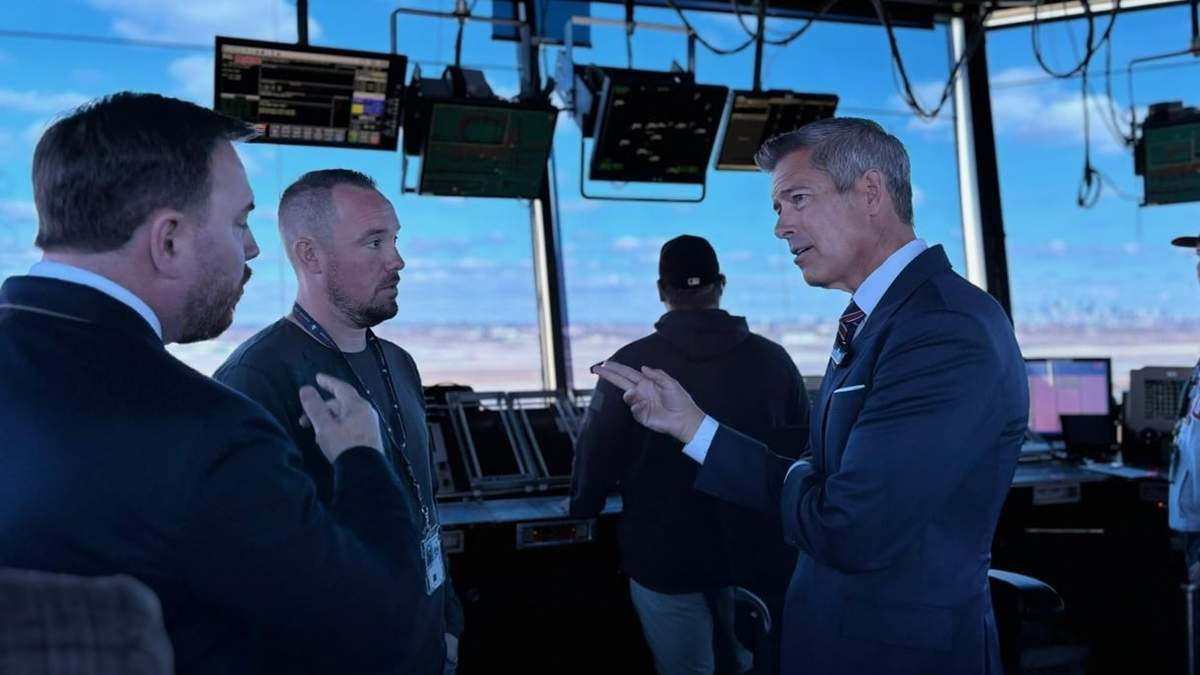 El secretario de Transporte de Estados Unidos, Sean Duffy