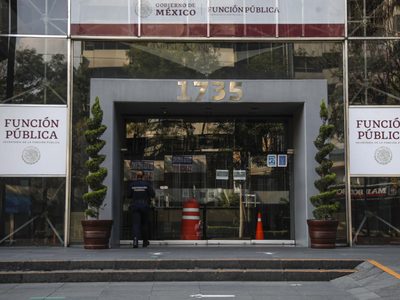 Suspenden inhabilitación contra Laboratorios Pisa