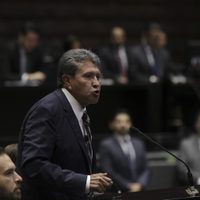Morena va por una "supremacia constitucional"