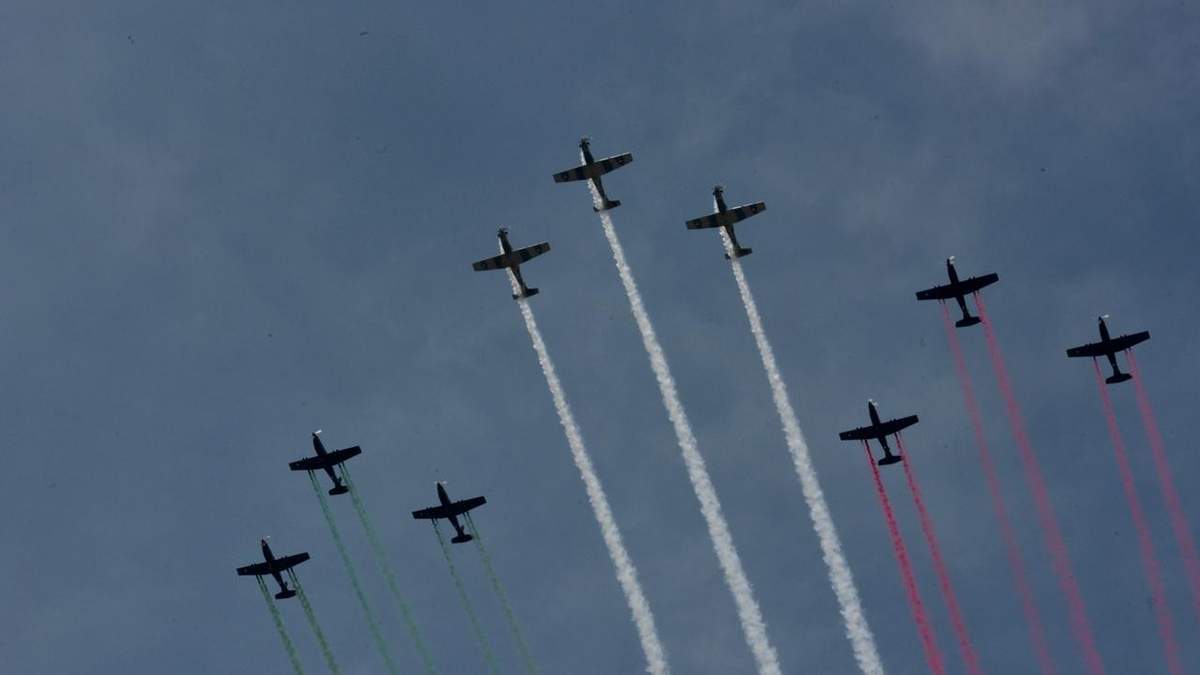 El desfile militar por el 200 aniversario de la Independencia de México