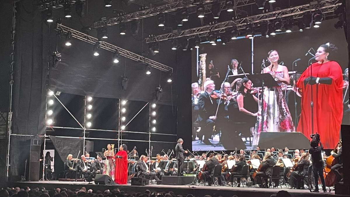 OFCM, Katzarava y Hera Hyesang Park en la Alhóndiga
