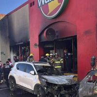 Cierran 68 tiendas Waldo’s en Sonora tras incendio donde murieron 23 personas