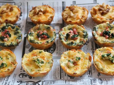 Tarteletas de cebolla y bastante queso: preparalas muy fácilmente en casa para disfrutar del sabor más rico