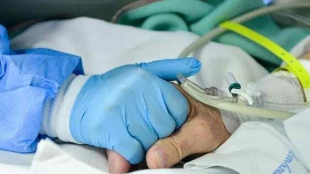 Acompañamiento a pacientes. Fuente: (Twitter)