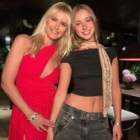 Versátiles, glam y atemporales: los vestidos que Valeria Mazza y su hija Taína eligieron para brillar juntas