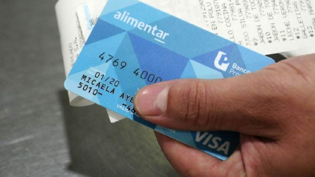 La tarjeta alcanza a padres de hijos menores de 14 años. Fuente: (Twitter)