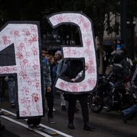 Sheinbaum se reunirá con familiares de los normalistas de Ayotzinapa a principios de diciembre