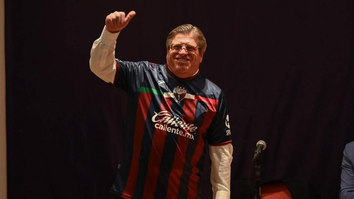 Miguel Herrera, nuevo director técnico del Atlante