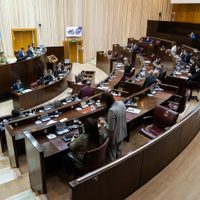 Aprueban la ley que cede tierras de la provincia al Club Lácar en San Martín de los Andes