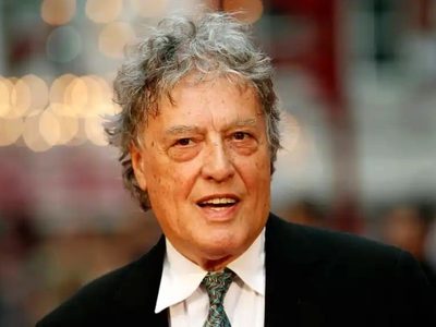 Tom Stoppard, dramaturgo que ganó un Oscar por 'Shakespeare enamorado', muere a los 88 años