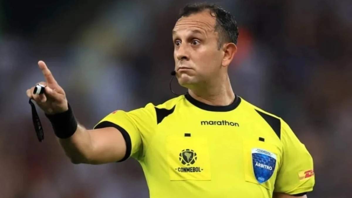 El árbitro internacional Darío Herrera, convocado para el Mundial 2026. Fuente: (Facebook)