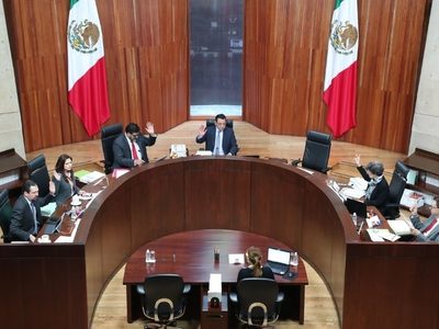 Sala del TEPJF exonera a AMLO de faltas en mañanera del 17 de marzo