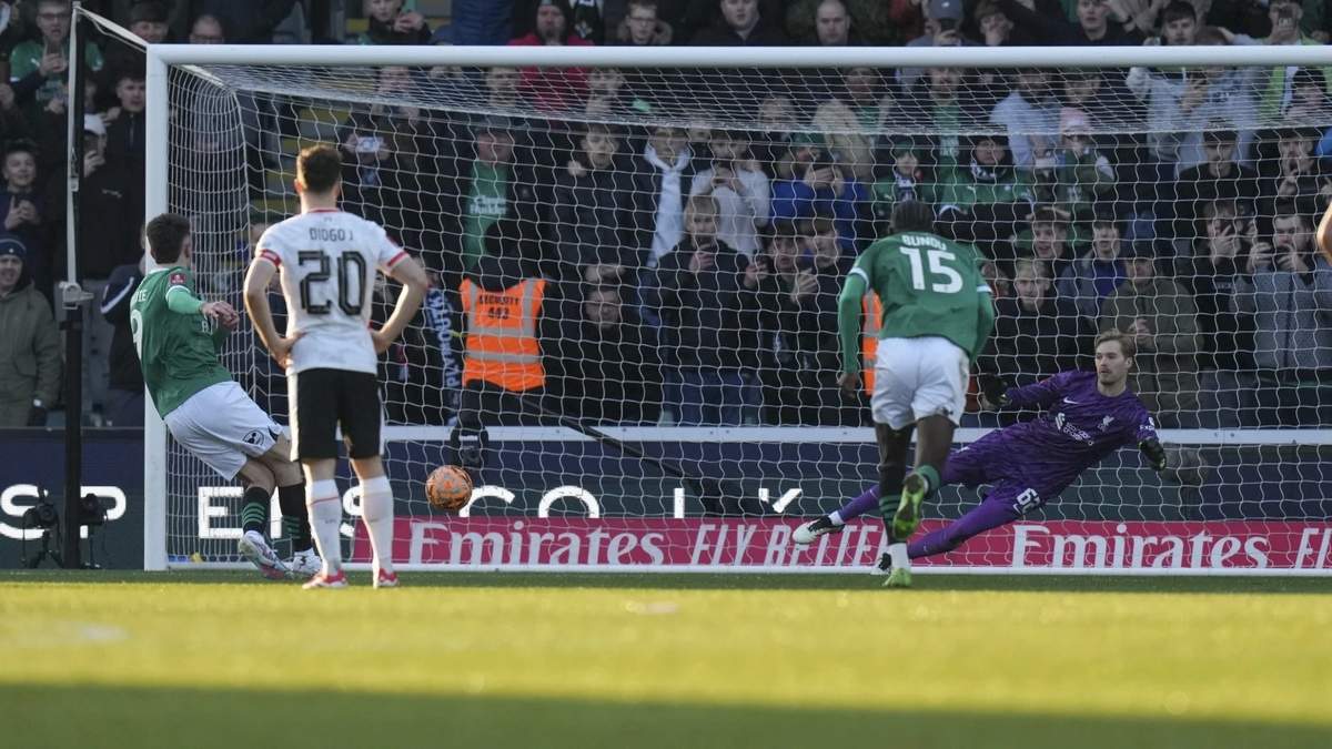El Liverpool es eliminado de la FA Cup por el Plymouth, un equipo de segunda división