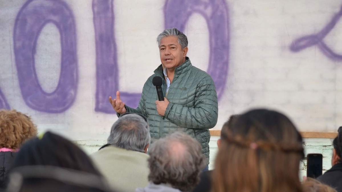 Candidato a gobernador, Rolando Figueroa. Fuente: (Facebook)