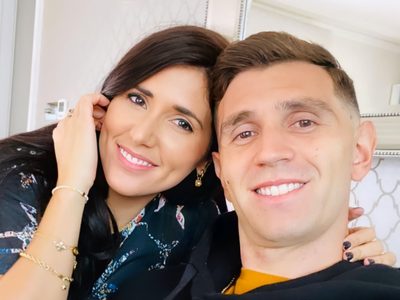 El dulce video donde la esposa de Emiliano Martínez, Mandinha, presenta por primera vez a su hija