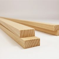 Con varillas de madera y un tacho de pintura, creá este perchero que cuesta una fortuna en las tiendas deco