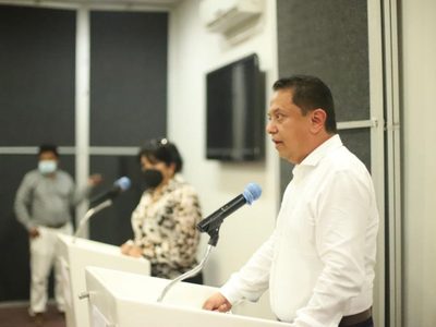 Amílcar Sandoval renuncia a impugnar candidatura de Salgado Macedonio