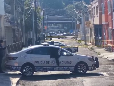 Abandonan el cuerpo de una mujer en un carrito de supermercado en el centro de Puebla