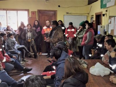 Municipales de Villa La Angostura en asamblea permanente: quite de colaboración y paros sorpresivos
