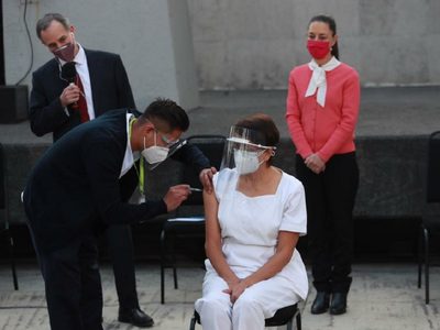 Gran día: estos dos países de América Latina comienzan hoy su vacunación contra el coronavirus