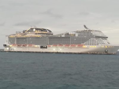 El crucero 'MSC Meraviglia” provoca tensión en Cozumel