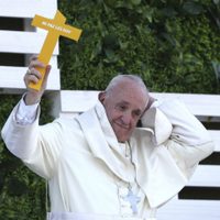 El Papa defiende a obispo chileno acusado de proteger a cura pederasta
