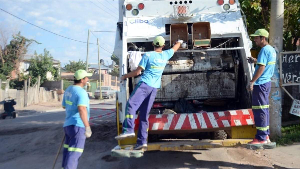 Las dependencias municipales permanecerán cerradas el viernes, pero prestarán los servicios esenciales y de emergencia. Fuente: (Facebook)