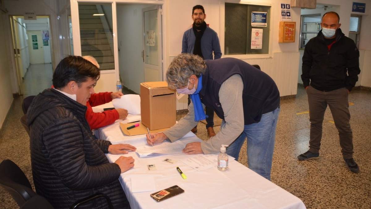 Las elecciones en la Universidad del Comahue finalizan hoy. Fuente: (Prensa UNCo).