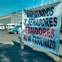 Transportistas se manifiestan en distintos puntos de Morelia contra el gasolinazo