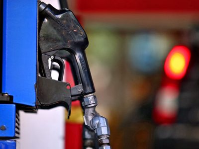 Falta de combustible: los transportistas amenazan con un paro