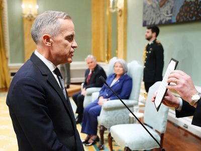 Mark Carney asume cargo de primer ministro de Canadá en medio de guerra comercial de Trump